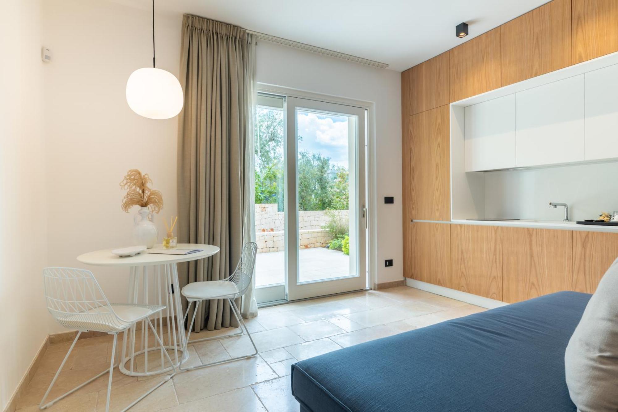 Essenza Relais Contemporaneo Bed & Breakfast Cisternino Exterior photo