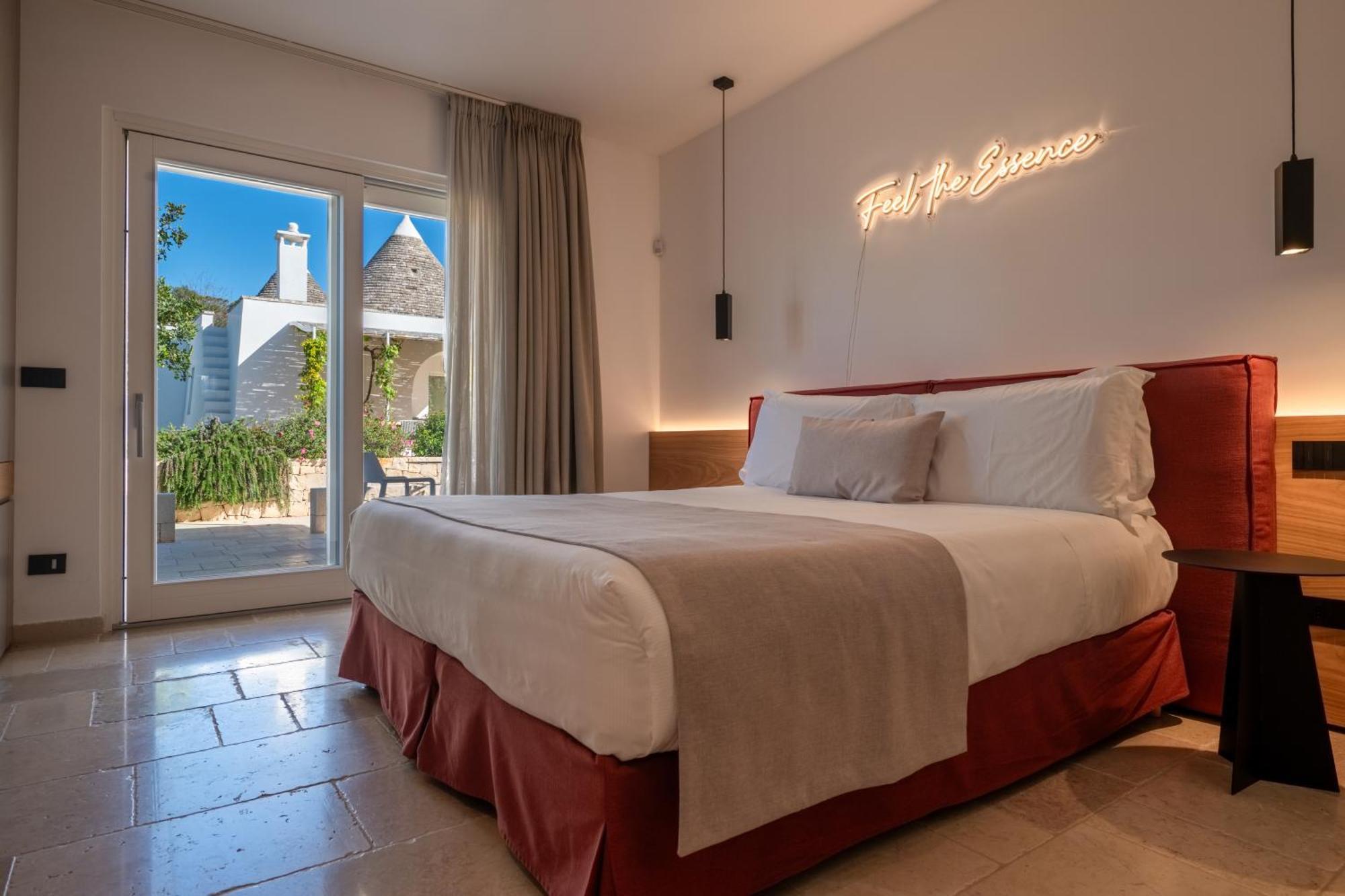 Essenza Relais Contemporaneo Bed & Breakfast Cisternino Exterior photo